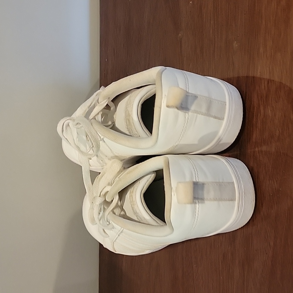Adidas 7.5 - Picture 3 of 4